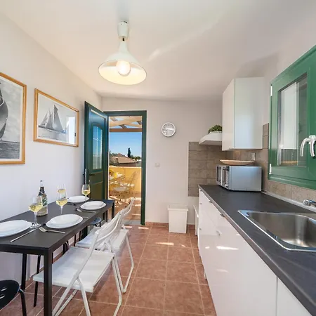 Ampelos Land Daire Svoronata