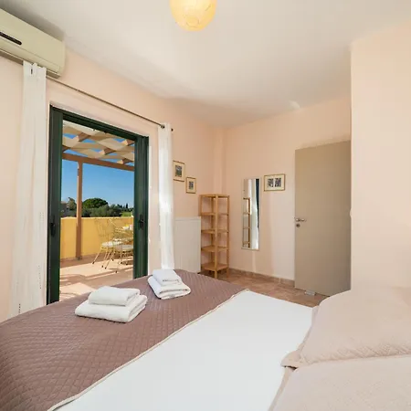 Ampelos Land شقة *